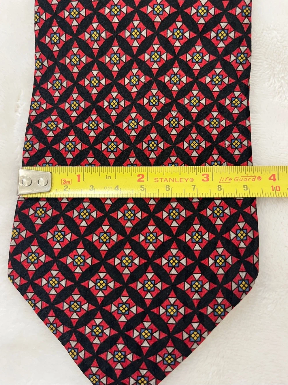 Valentino Cravatte Geometric Silk Tie in Red and Navy